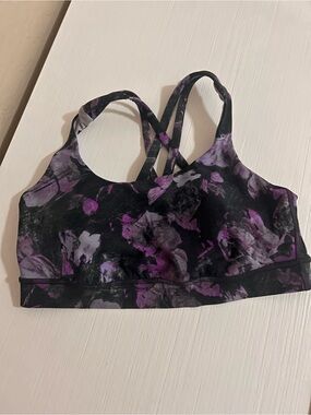 🍋🪻🧘🏽‍♀️Lululemon Energy Medium Impact Floral Crossback Sports Bra🏃🏽‍♀️🪻🍋